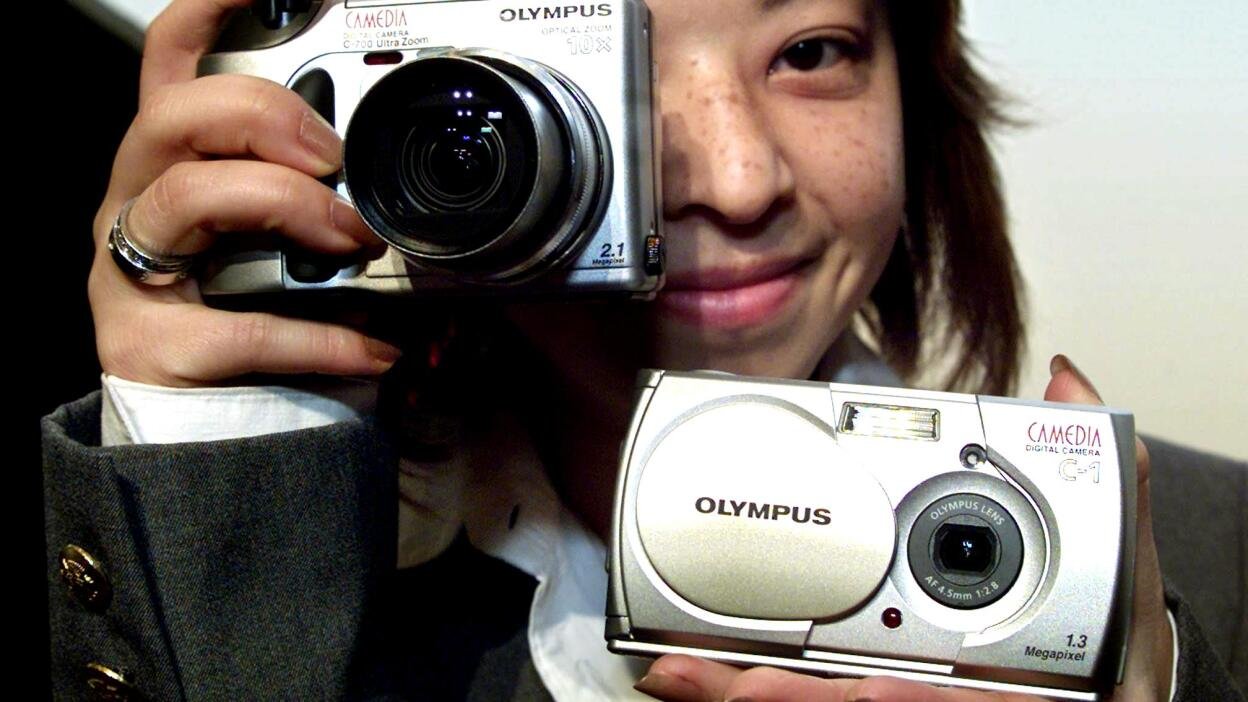 Those digital cameras relegated to your junk drawer? They
