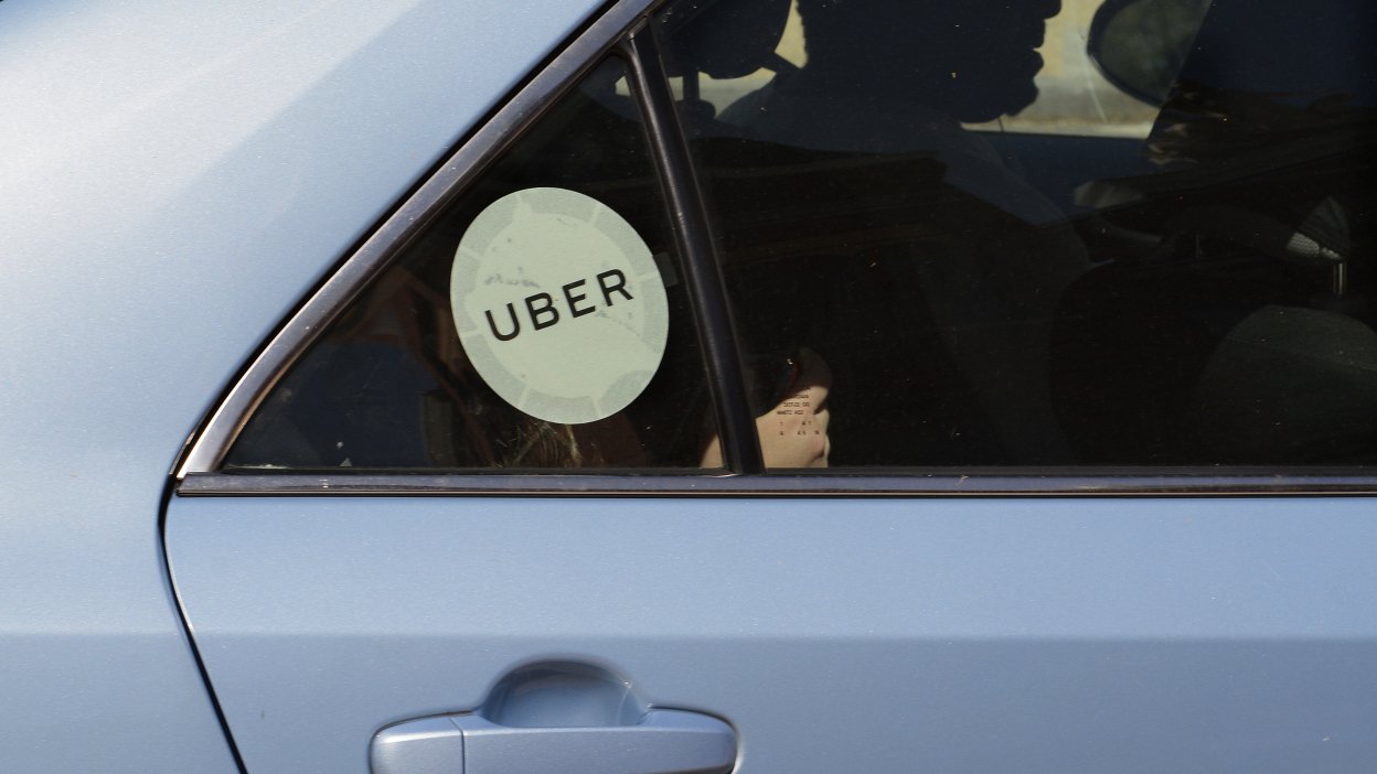 Uber drivers can get unemployment benefits, rules New York State